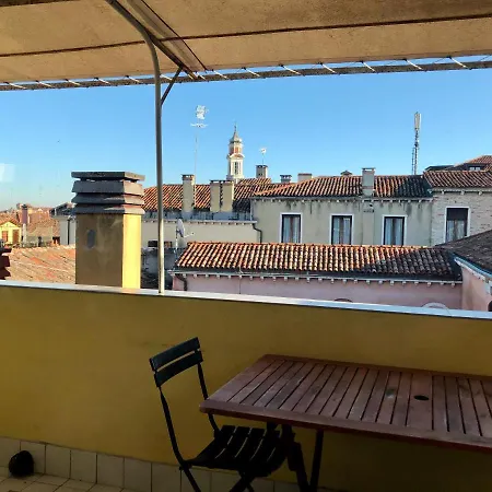 - Ca' D'oro: Bella Casa Con Terrazzi Appartement *