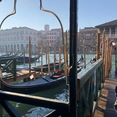 - Ca' D'oro: Bella Casa Con Terrazzi *