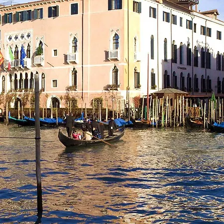 - Ca' D'oro: Bella Casa Con Terrazzi Venice